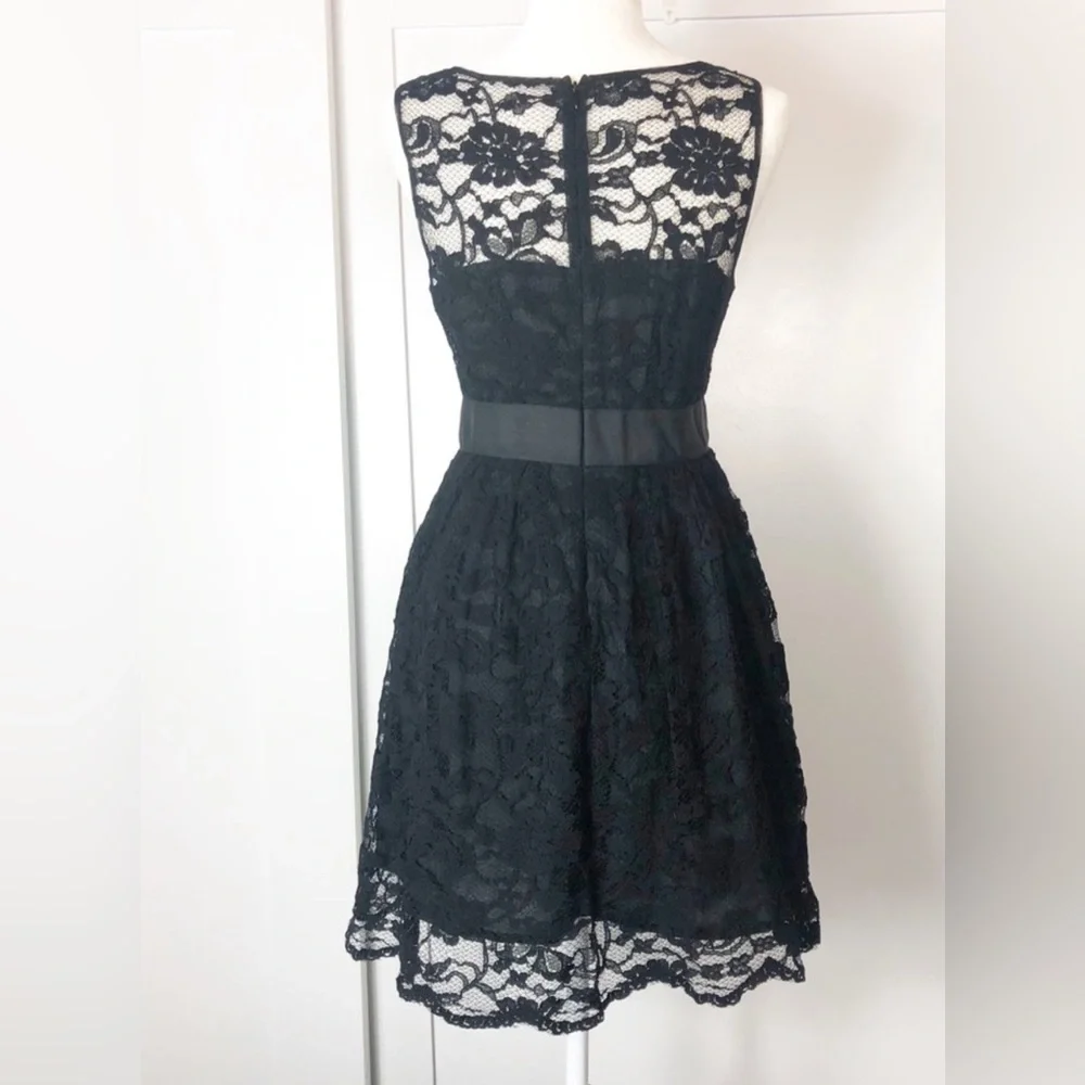 NWT BB Dakota Rylin Lace Dress, Sz 4 - Picture 6 of 16